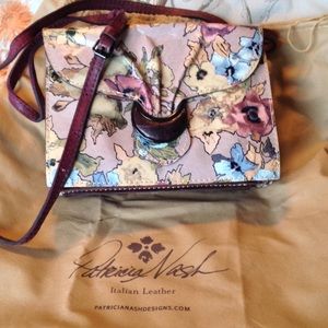 Patricia Nash dusty rose leather cross body bag